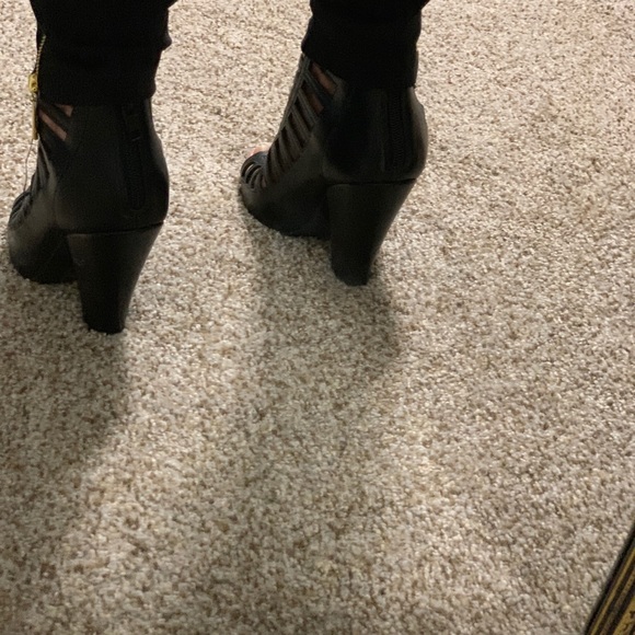 FARGO Black Peep Toe Caged In Booties! - Picture 4 of 6